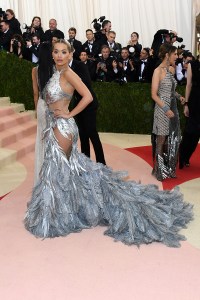 NEW YORK, NY - MAY 02:  Rita Ora attends the "Manus x Machina: Fashion In An Age Of Technology" Costume Institute Gala at Metropolitan Museum of Art on May 2, 2016 in New York City.  (Photo by Larry Busacca/Getty Images)